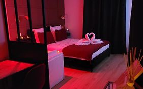 Nuit D'Evasion Love Room Avec Baignoire Balneotherapie